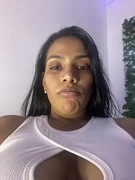 ArielleMillerr online show from March 18, 8:04 pm