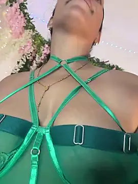 ArielleMillerr online show from September 19, 5:46 pm