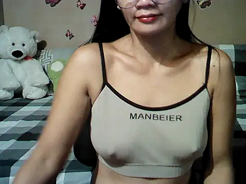 Mia Rein online show from February 11, 1:49 pm