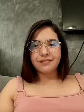 MiaLaurenzz online show from January 18, 2:25 am