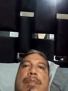 Vulckano43 online show from May 2, 8:19 am