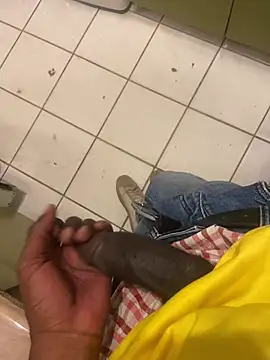 amiable12 online show from February 7, 10:35 pm