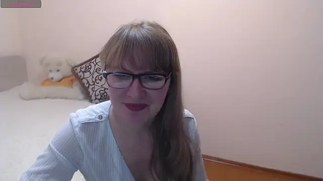 MargotLot online show from December 7, 8:00 am