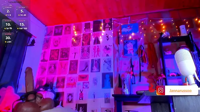 EmmaRusso online show from February 6, 7:28 pm