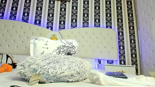 Aidasina online show from February 7, 2:19 am