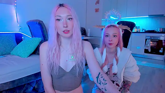 AlexRoseLiRed online show from December 18, 8:03 pm