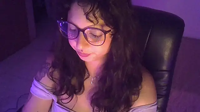 myamillor online show from December 18, 10:02 pm