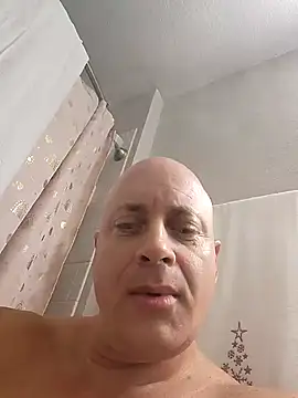 Snapshot of DigiSpankz chatting on October 14, 1:23 pm DigiSpankz online show from October 14, 1:23 pm