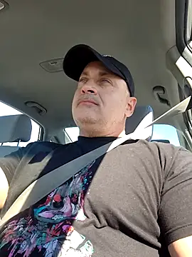 Snapshot of DigiSpankz chatting on November 3, 3:13 pm DigiSpankz online show from November 3, 3:13 pm