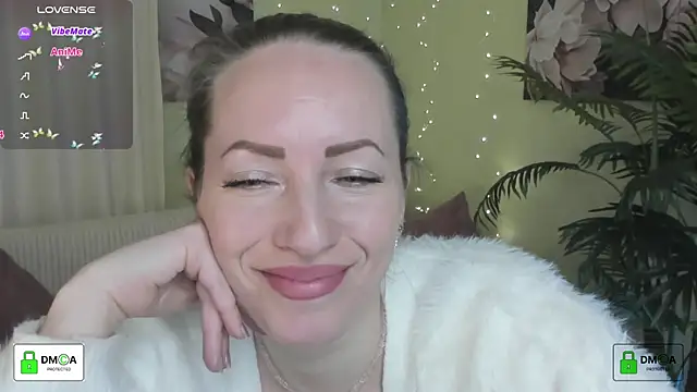 Queenymel online show from March 18, 4:21 pm