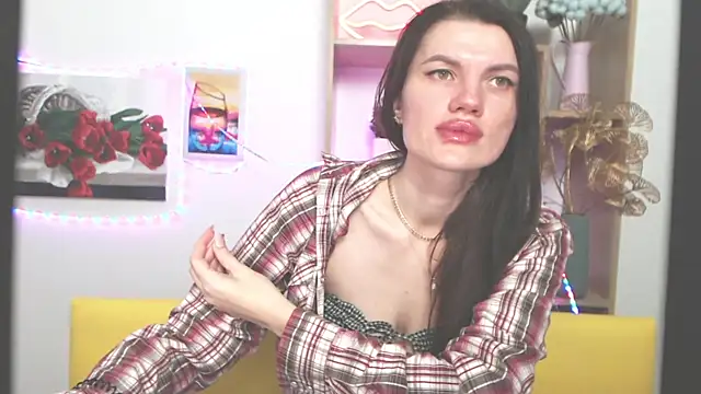 MilaLoona online show from January 18, 10:39 am