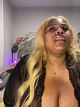 BigFineSelena online show from January 2, 1:08 pm