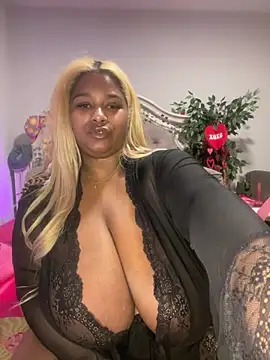 BigFineSelena online show from January 31, 12:40 pm