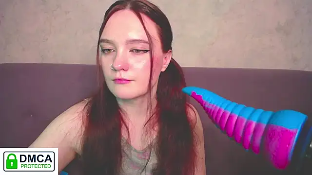 Snapshot of Alyssa___Scarlet chatting on December 2, 4:07 am Alyssa Scarlet online show from December 2, 4:07 am