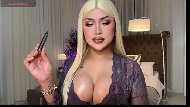 Your Majesty Tyra online show from March 5, 5:58 am