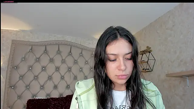 Snapshot of dayra_angels chatting on January 9, 1:18 am dayra angels online show from January 9, 1:18 am