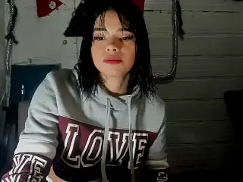 sarasandle online show from January 6, 4:47 am