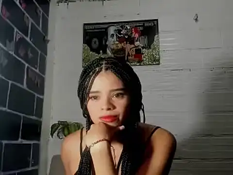 sarasandle online show from March 8, 9:18 pm