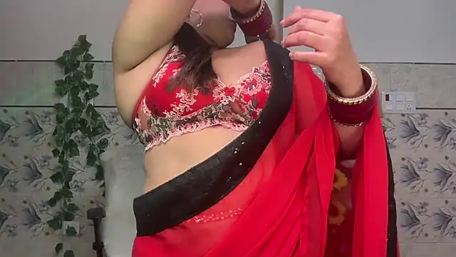 mahimagicdoll DESI online show from December 11, 8:26 am