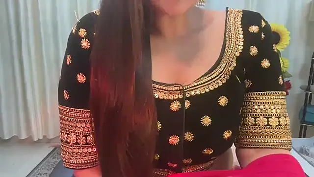 mahimagicdoll DESI online show from February 16, 6:21 pm