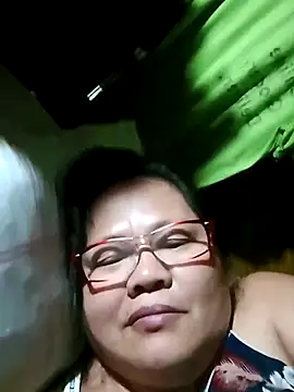 Snapshot of Chubbysweetmom chatting on February 27, 9:04 pm Chubbysweetmom online show from February 27, 9:04 pm