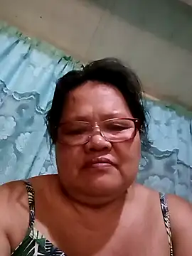 Snapshot of Chubbysweetmom chatting on April 10, 3:12 am Chubbysweetmom online show from April 10, 3:12 am