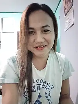 Snapshot of sexyts69xx chatting on August 2, 8:35 am sexyts69xx online show from August 2, 8:35 am