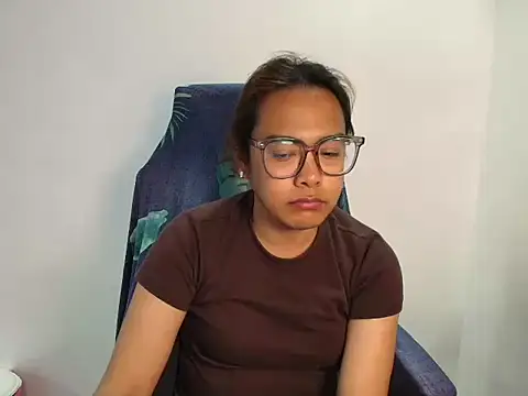 Your PrettyGirlxxx online show from March 23, 11:47 am