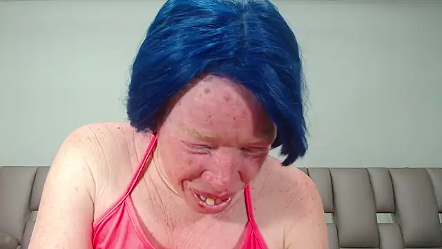 Kittywhiteass online show from September 29, 12:49 am