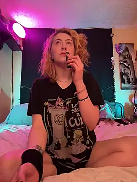 Mallorykoxx69 online show from May 1, 6:29 am