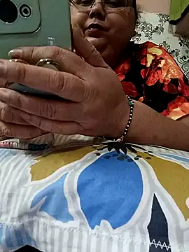 Hotchubby009 online show from December 27, 7:35 pm