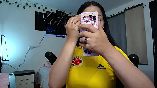 yesie hot online show from June 18, 12:44 am