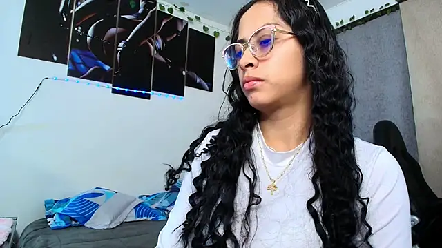 yesie hot online show from July 21, 1:19 am