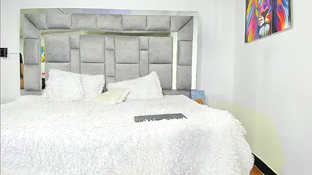 Candy And Andy  online show from July 16, 2:50 am