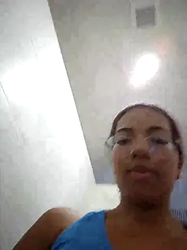 Snapshot of SheenaBrooke chatting on February 19, 1:18 am SheenaBrooke online show from February 19, 1:18 am