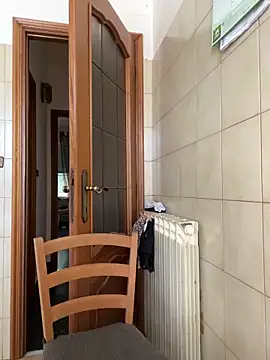 L000lita online show from March 24, 2:33 pm