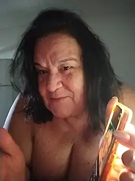 Snapshot of Yaya_Mineira chatting on April 16, 1:50 am Yaya Mineira online show from April 16, 1:50 am