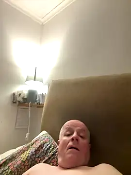 locallad88 online show from September 30, 10:59 pm