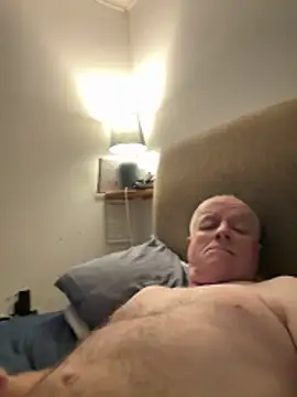 locallad88 online show from June 11, 9:46 pm