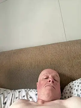 locallad88 online show from July 5, 10:00 am