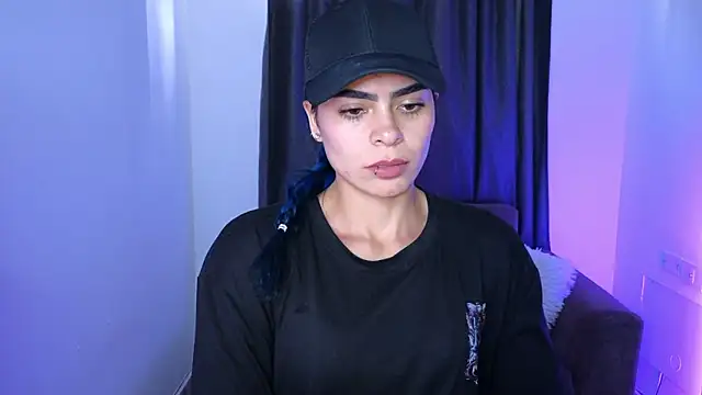 sexyladyy  online show from February 10, 10:14 pm