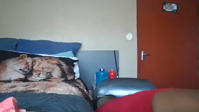 Snapshot of EbonySeductressx chatting on October 19, 1:34 pm EbonySeductressx online show from October 19, 1:34 pm