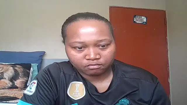 Snapshot of EbonySeductressx chatting on November 10, 10:58 am EbonySeductressx online show from November 10, 10:58 am