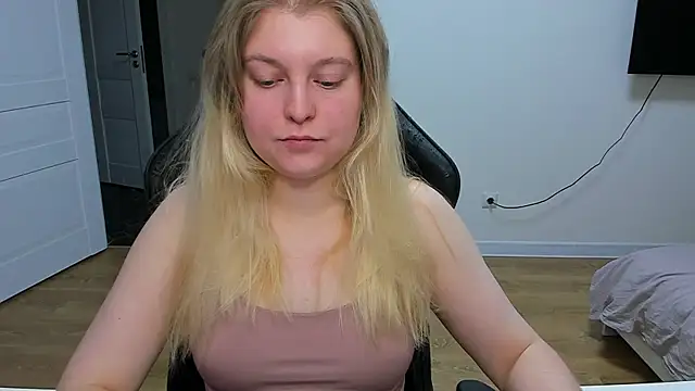 Snapshot of stacy_miracle chatting on January 18, 9:13 pm stacy miracle online show from January 18, 9:13 pm