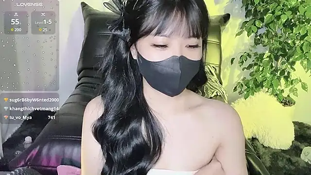 Snapshot of Mya_Lee chatting on December 28, 7:33 pm Mya Lee online show from December 28, 7:33 pm
