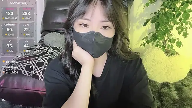 Snapshot of Mya_Lee chatting on January 3, 6:46 pm Mya Lee online show from January 3, 6:46 pm