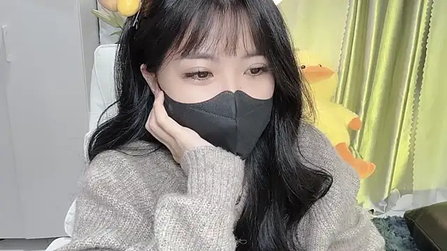 Snapshot of Mya_Lee chatting on February 14, 10:36 pm Mya Lee online show from February 14, 10:36 pm