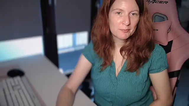 Exotic-Desire online show from October 7, 8:00 am