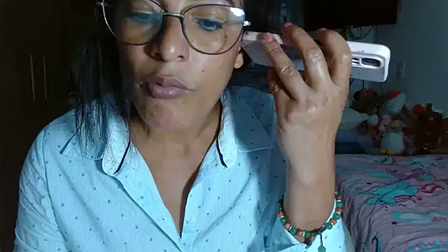 kateleyagrey online show from December 3, 10:29 pm