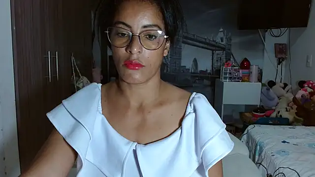 kateleyagrey online show from December 14, 10:50 pm